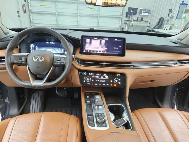 Used 2025 Blue INFINITI Sensory image 25