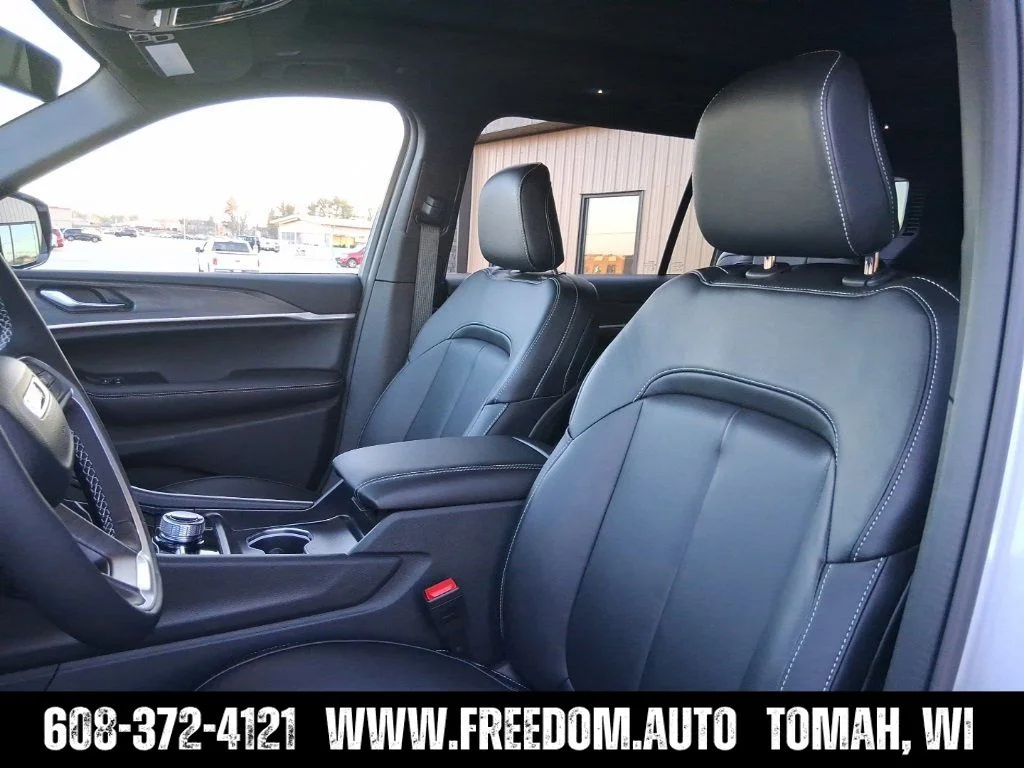 2025 Jeep Grand Cherokee L Limited - Photo 15