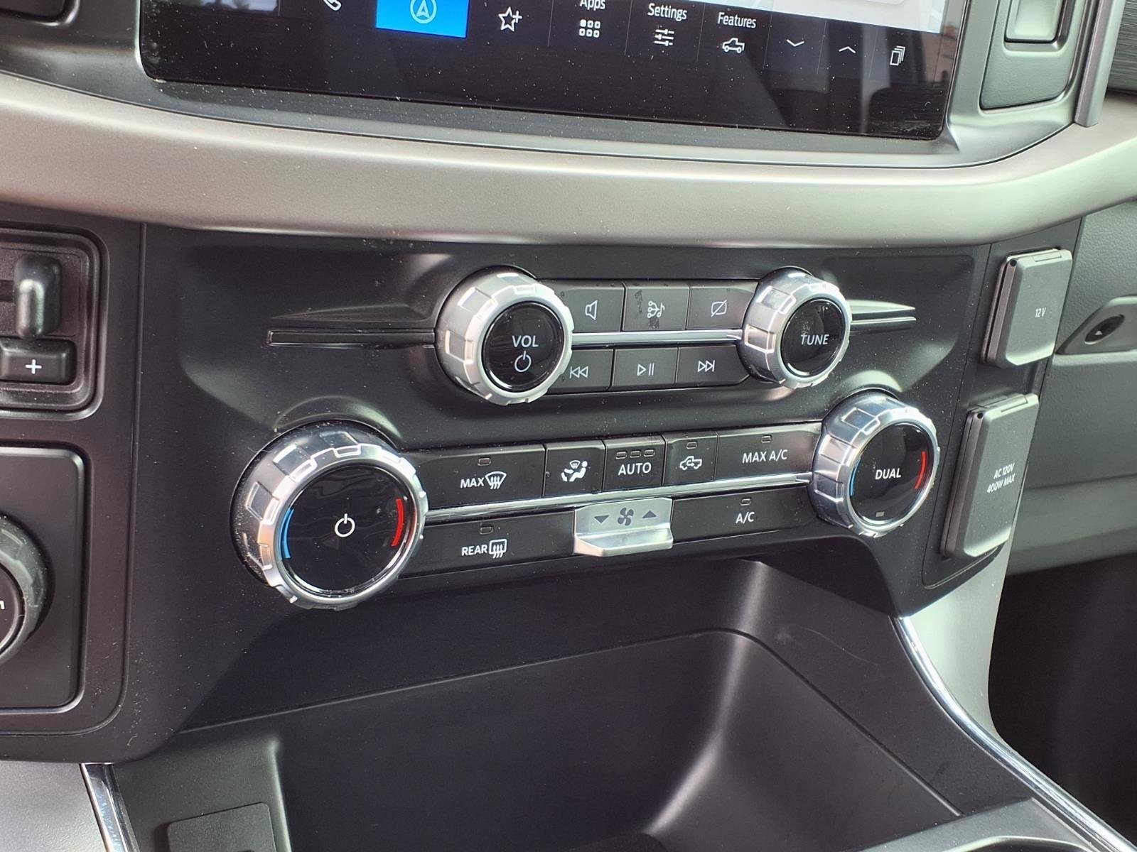 New 2024 Oxford White Ford XLT image 26