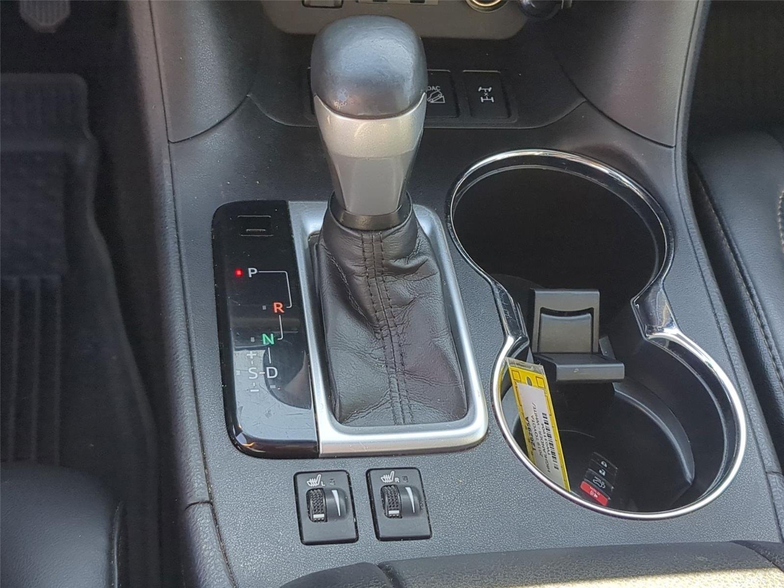 Used 2019  TOYOTA  image 29