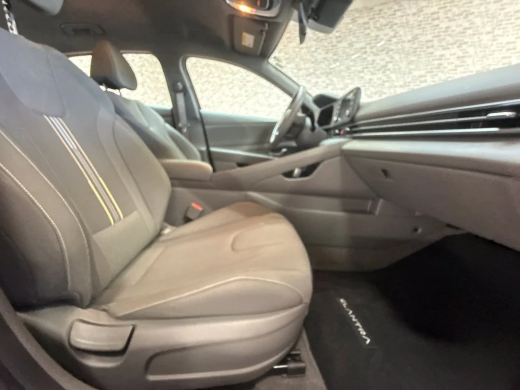 Used 2026 Ultimate Red Hyundai SEL Sport image 11