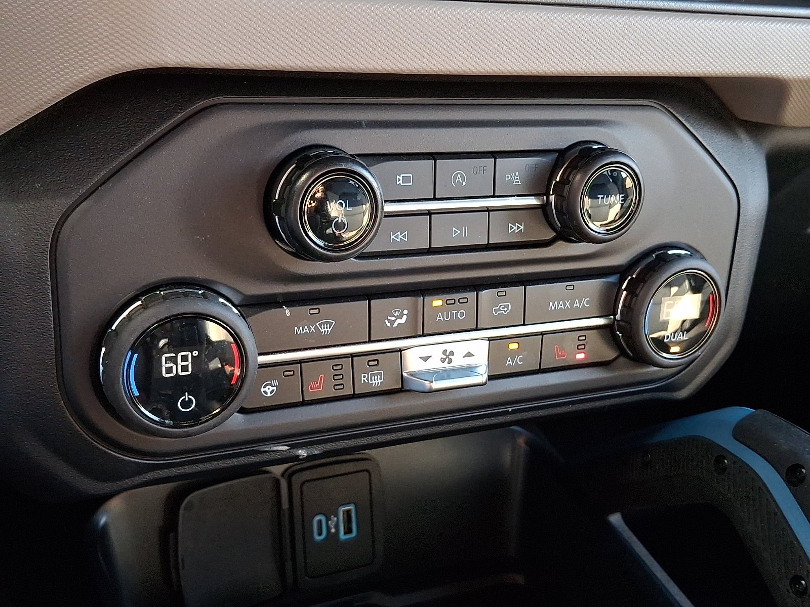 Used 2024 Cactus Gray   Ne Ford Wildtrak image 27