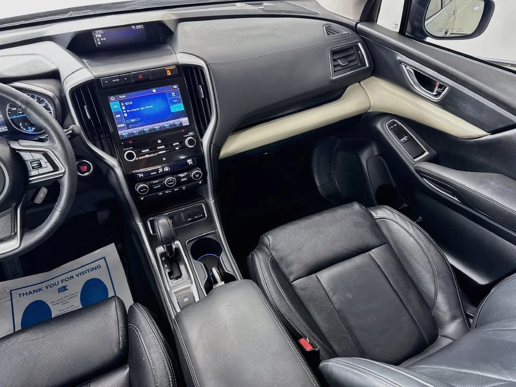 Used 2020 Ice Silver Metallic Subaru Limited image 28