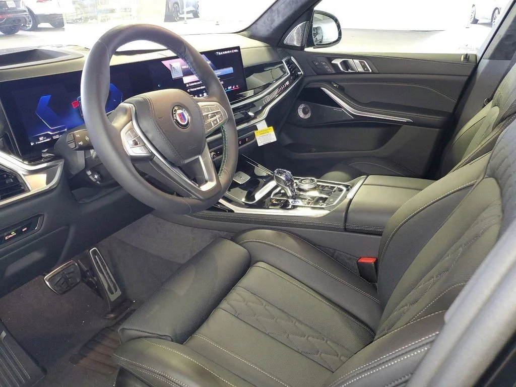 2025 BMW X7 ALPINA XB7 - Photo 16