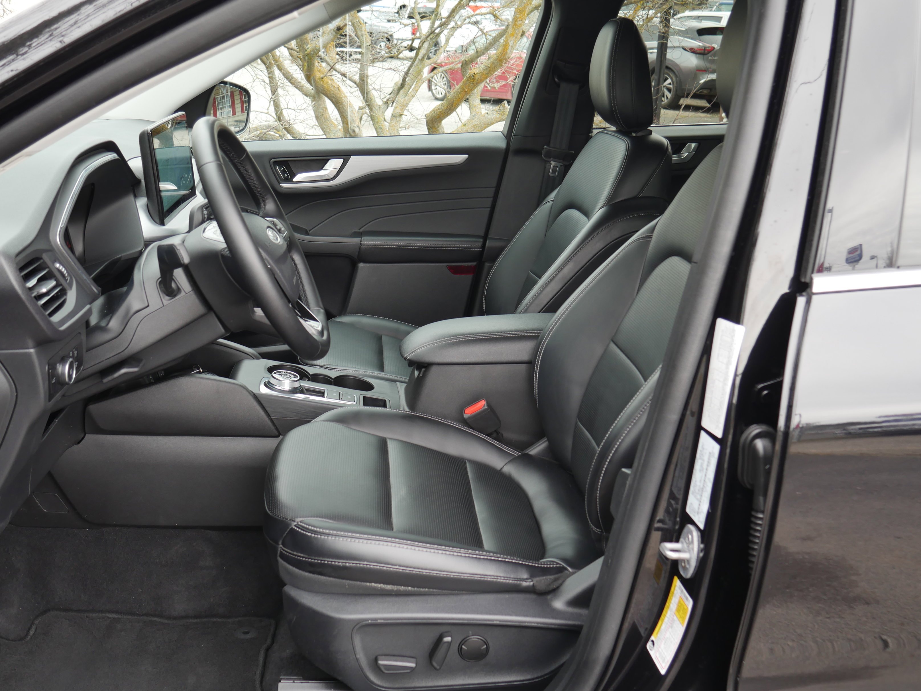 2025 Ford Escape Platinum - Photo 12