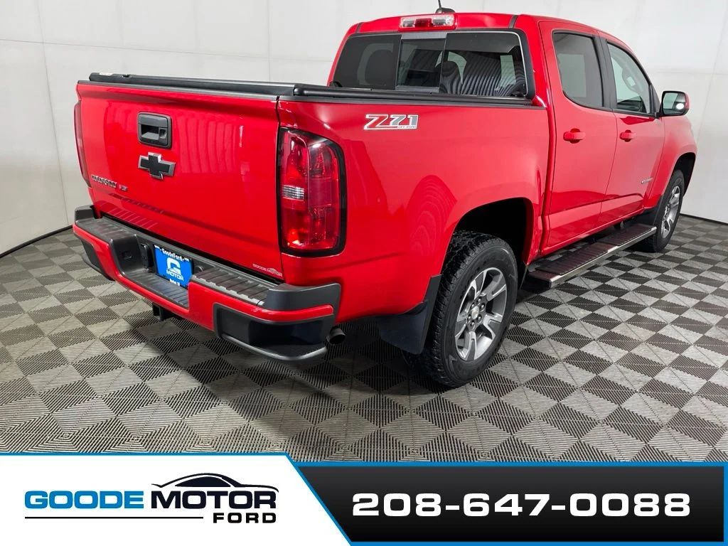 Used 2018 Red Chevrolet Z71 image 8