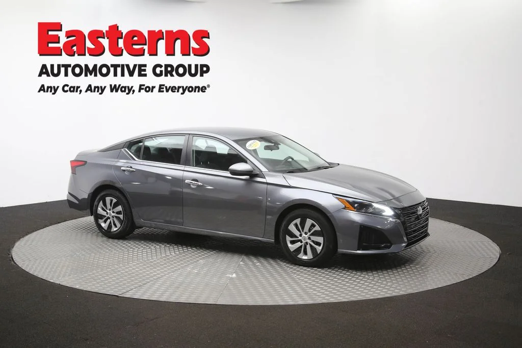 Used 2023 Gray Nissan 2.5 S image 46