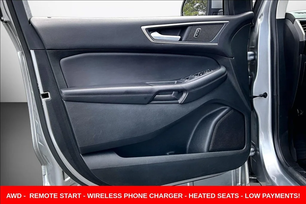 Used 2024 Silver Ford SEL image 23