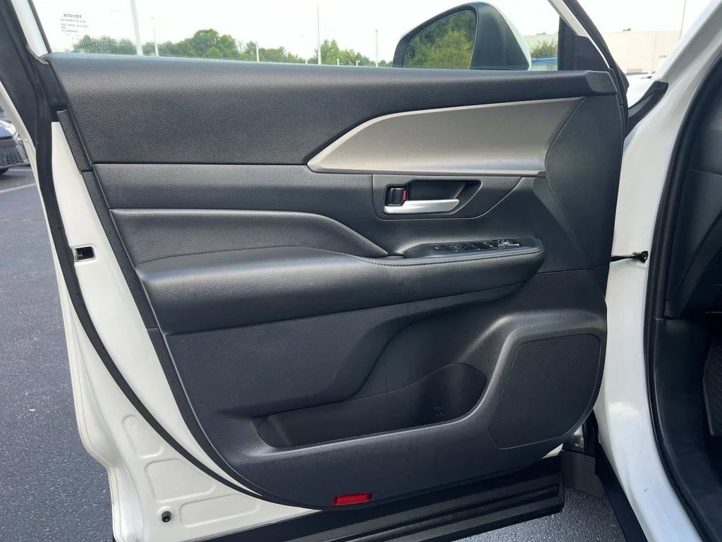 Used 2025 Beige Toyota XLE image 24