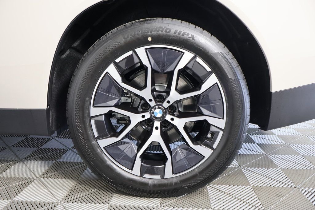 New 2026 Gray Metallic BMW 30 xDrive image 10