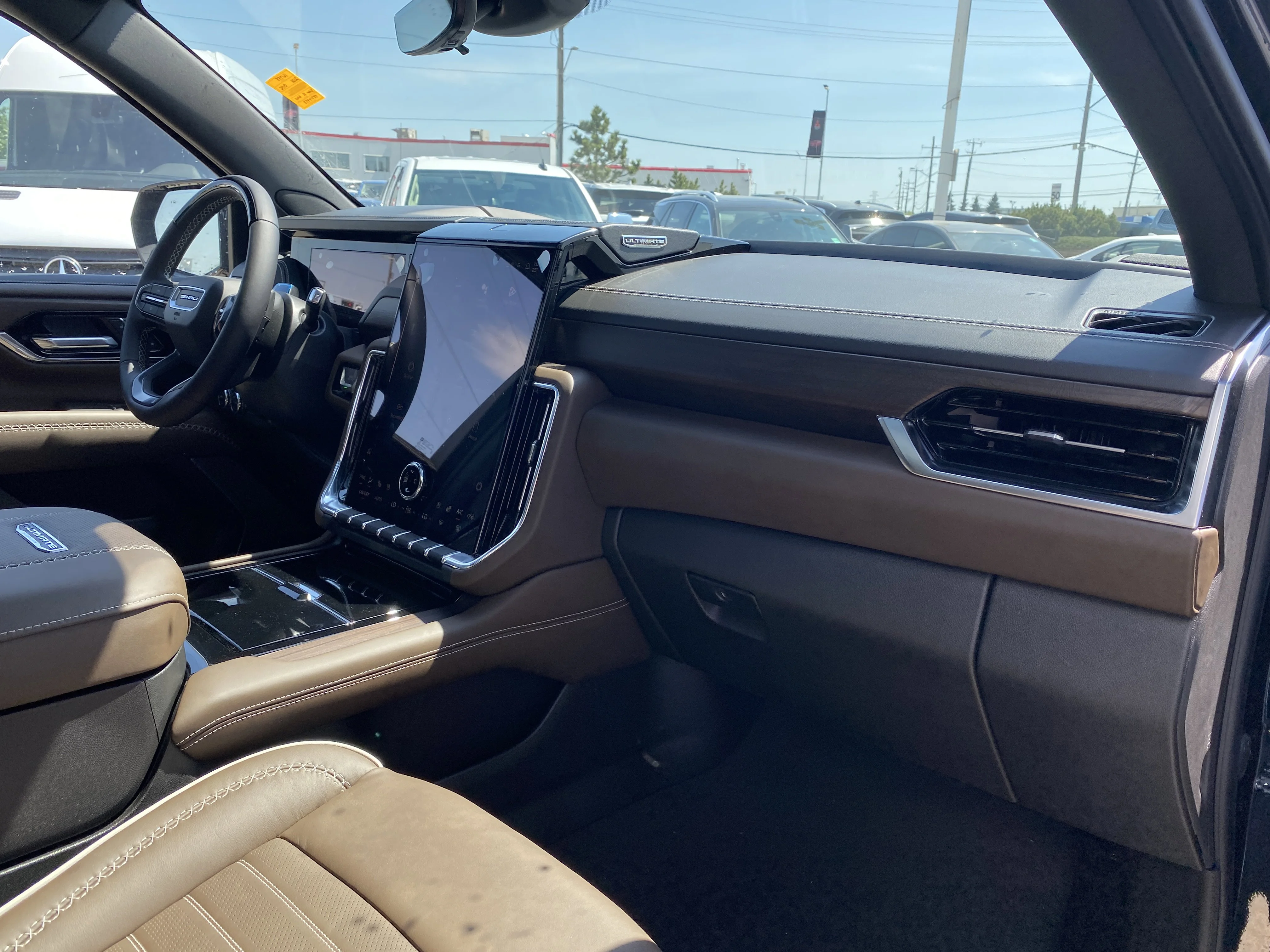 New 2026 ONYX BLACK GMC Denali Ultimate image 31