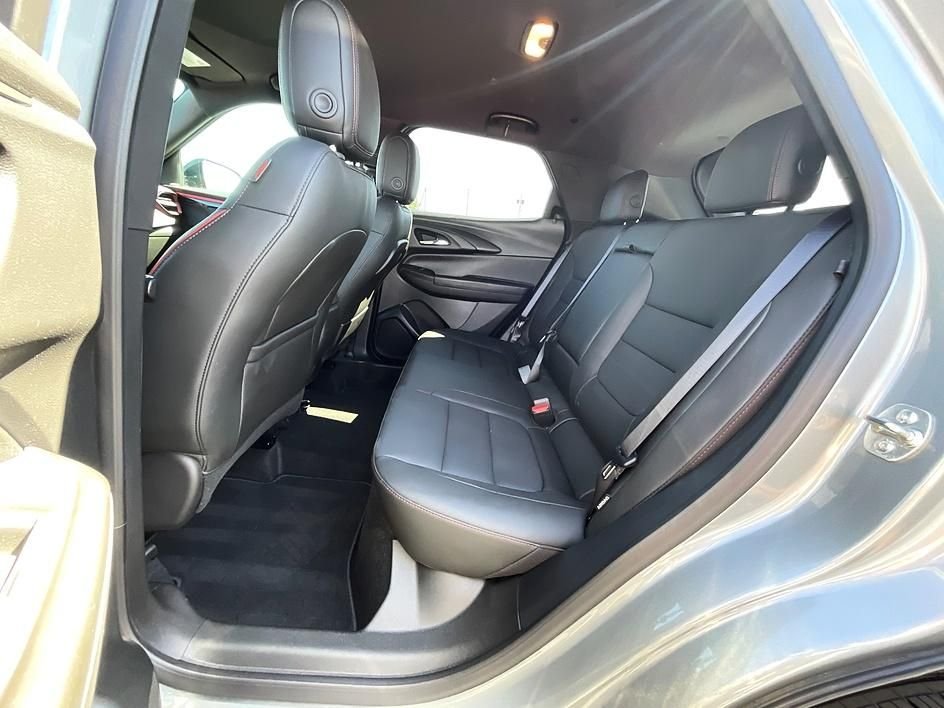 Used 2025 Gray Chevrolet RS image 31
