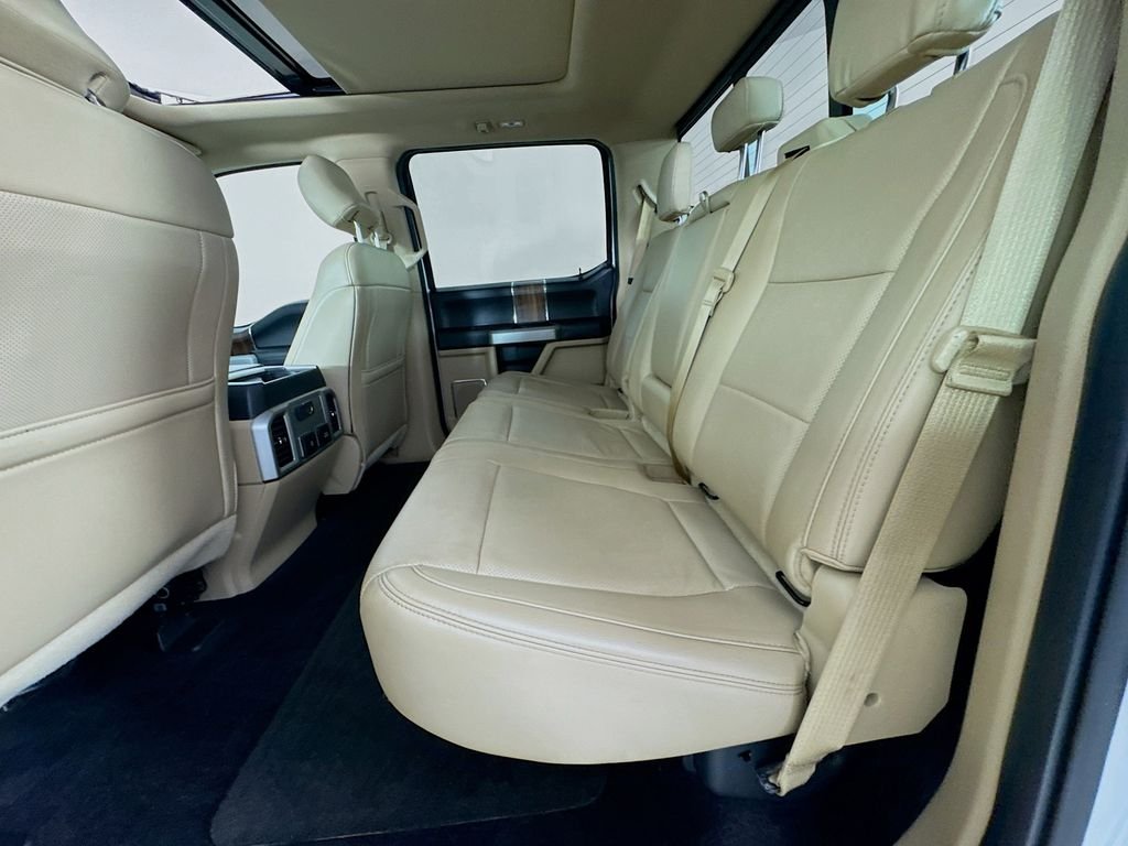 Used 2017 Oxford White Ford Lariat image 32