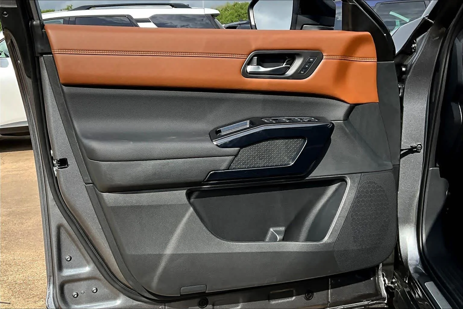 New 2026 Gun Metallic Nissan Platinum image 16