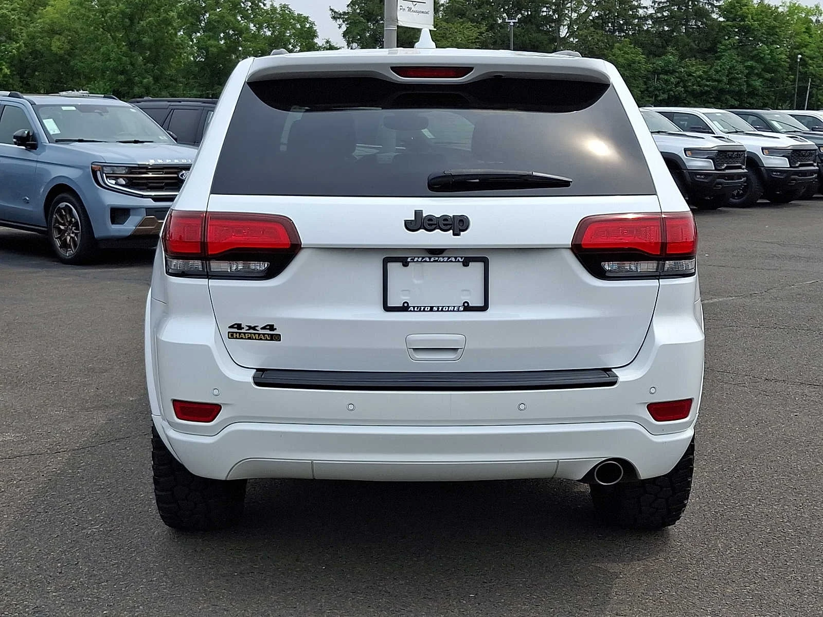 Used 2018 Bright White Clearcoat Jeep Altitude image 5