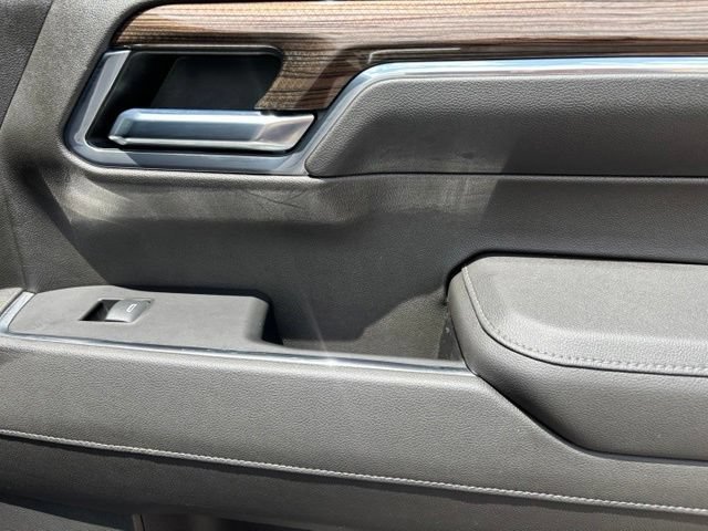 Used 2022 Summit White Chevrolet LT image 22