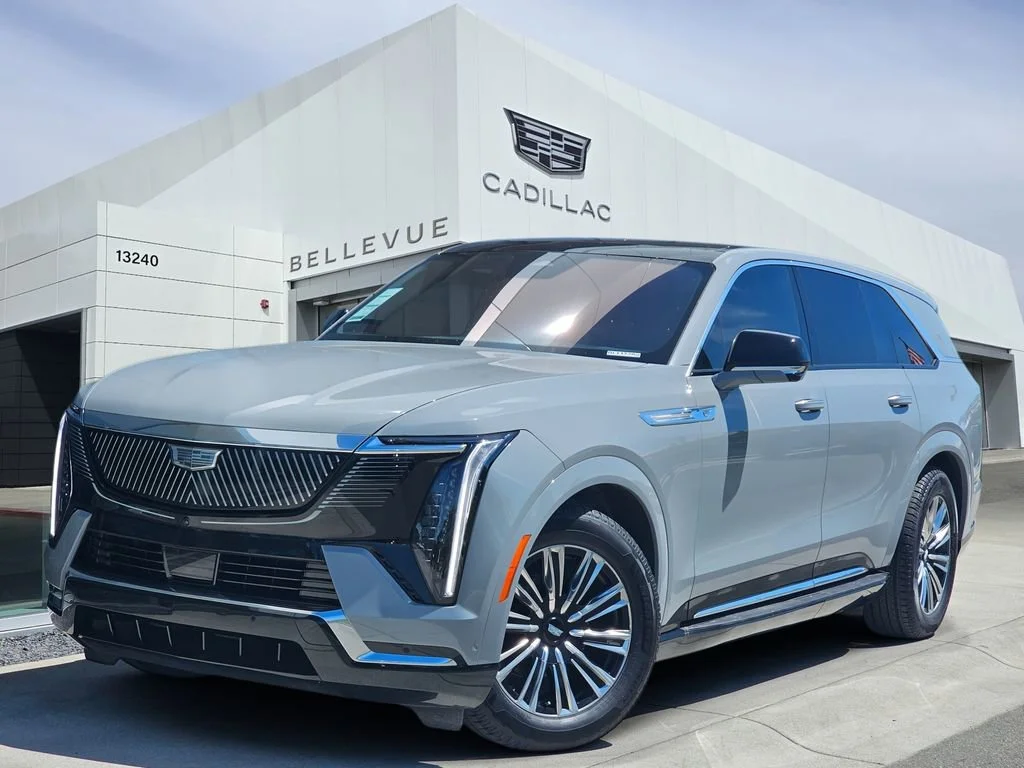 New 2026 Luna Metallic Cadillac Luxury image 1