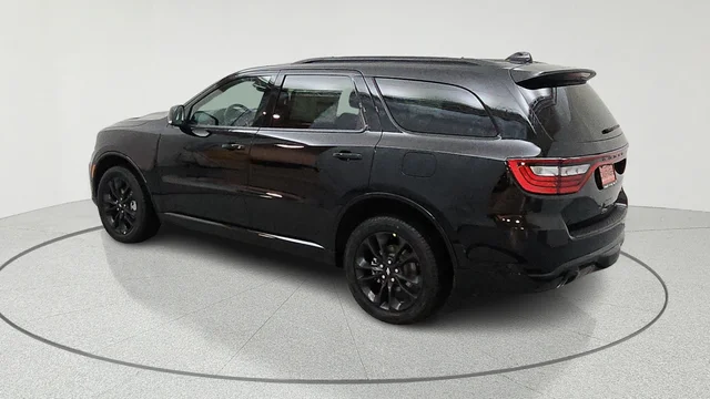 New 2026 Diamond Black Clear-Coat Exterior Paint Dodge GT Plus image 5