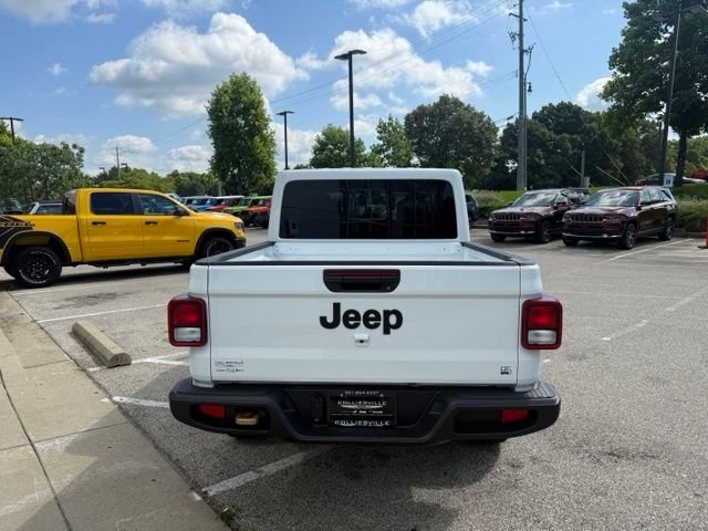 New 2026 Bright White Clear-Coat Exterior Paint Jeep 85th Anniversary Edition image 5