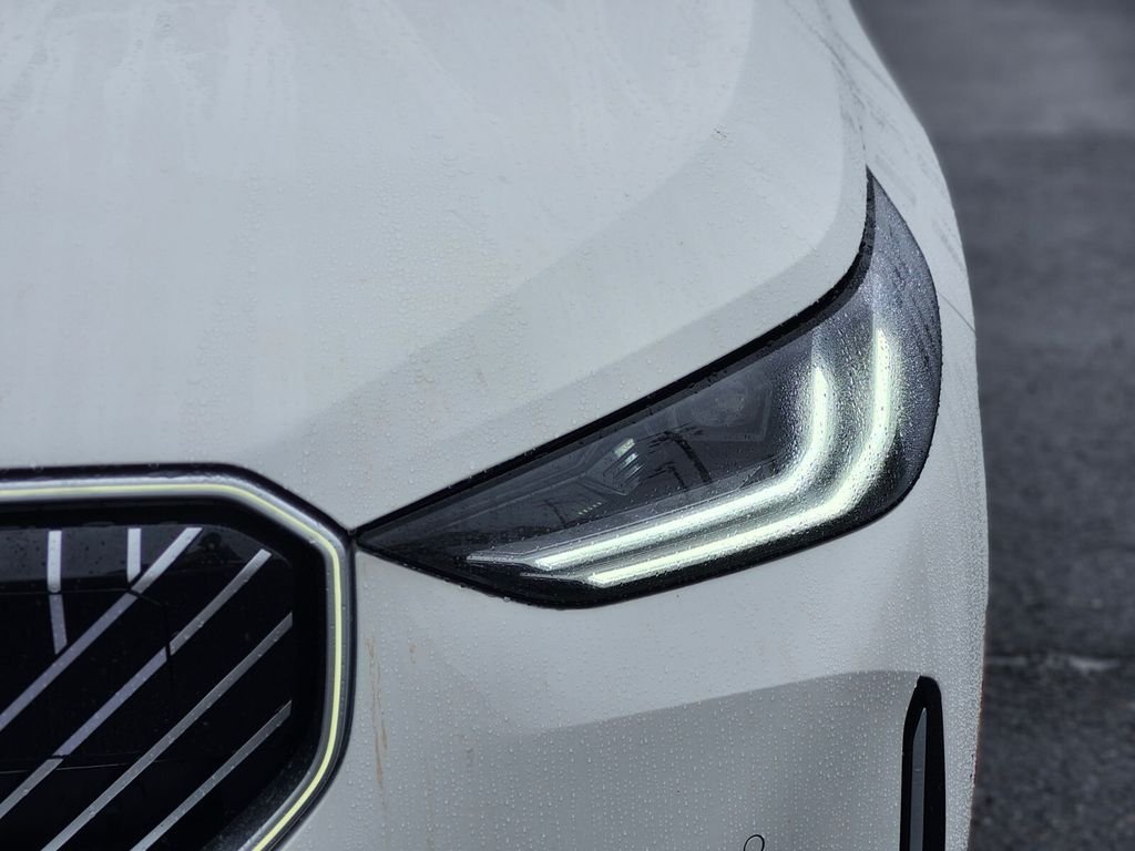 New 2026 White BMW 30 xDrive image 9