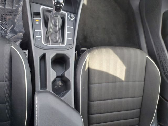 Used 2024 White Volkswagen 1.5T Sport image 16