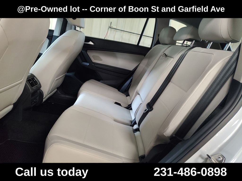 Used 2018  Volkswagen 2.0T SEL image 27