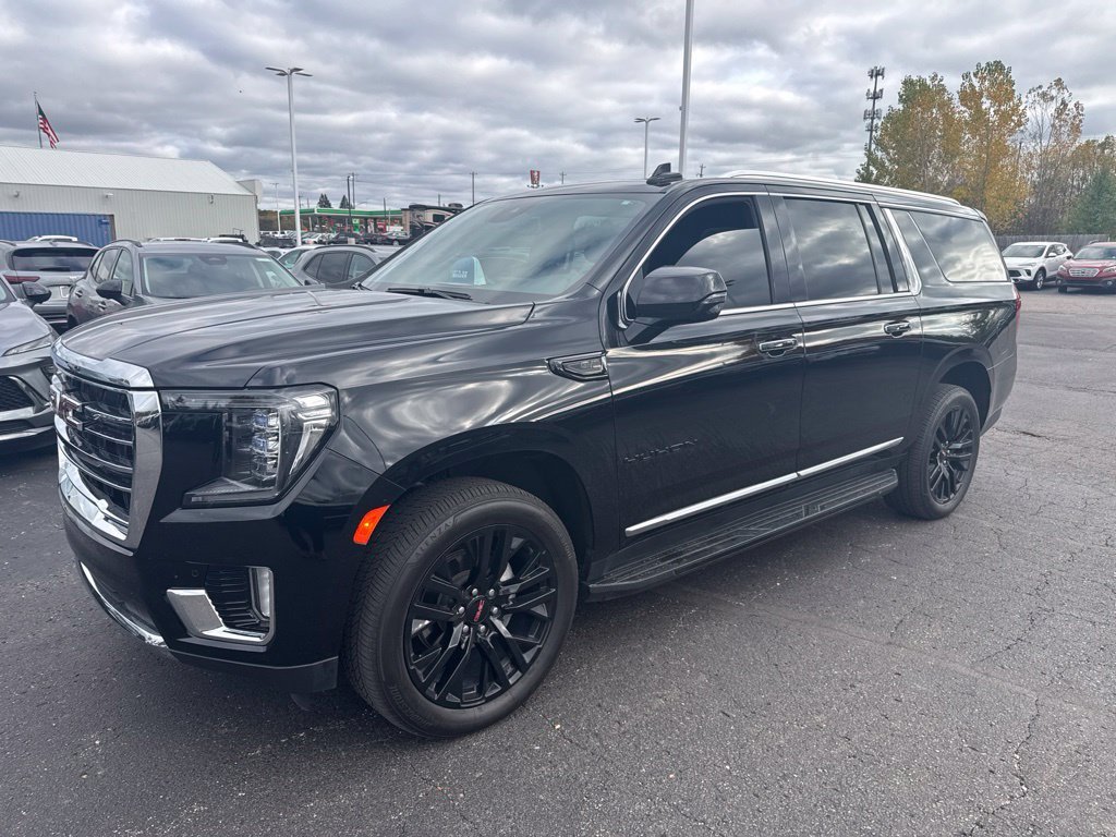 Used 2024 Onyx Black GMC SLT image 5