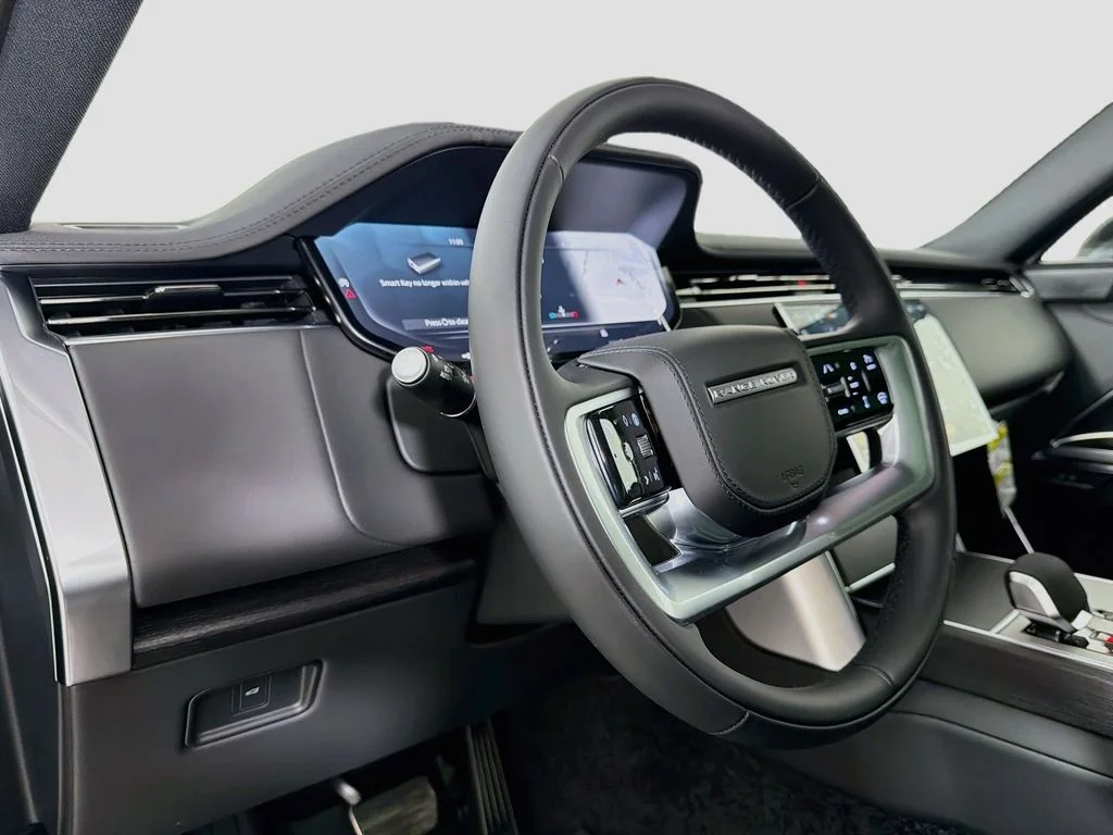 New 2026 Santorini Black Land Rover SE 7 Seats image 9