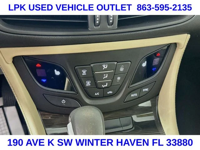 Used 2019 Red Buick Essence image 16