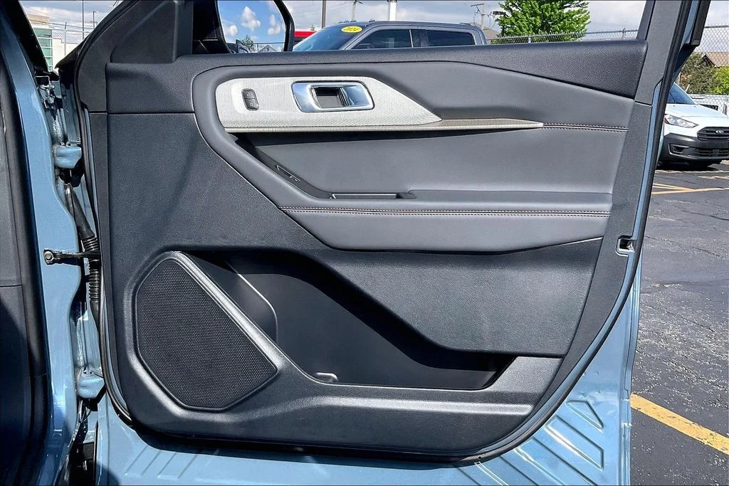 New 2026 Vapor Blue Metallic Ford Active image 23