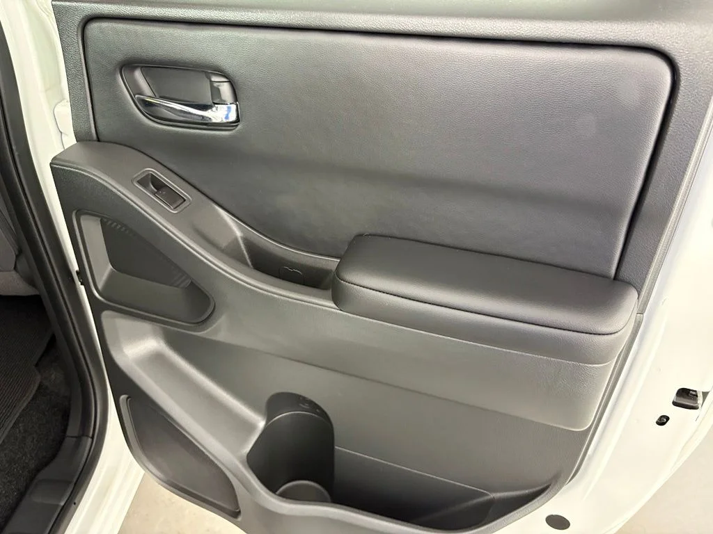 New 2026 Glacier White Nissan Crew Cab SV image 40