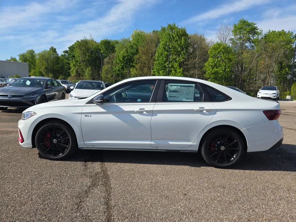 New 2026 Pure White w/Deep Blk Rf Volkswagen 2.0T Autobahn image 7