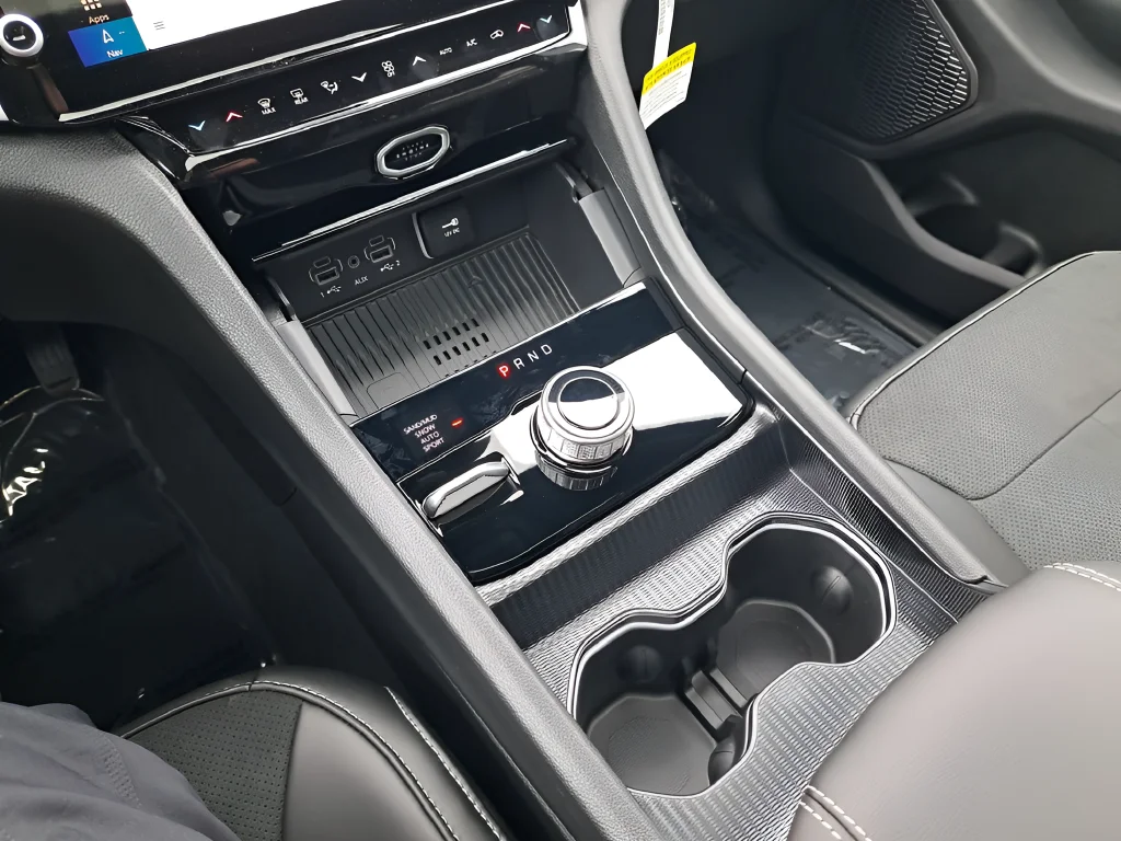 New 2026 White Jeep Altitude image 27