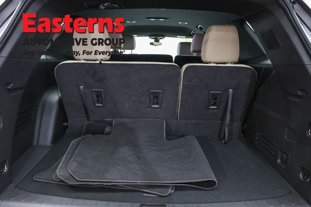 Used 2023 Gray Chevrolet LS image 9