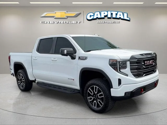 Used 2026 White GMC AT4 image 7