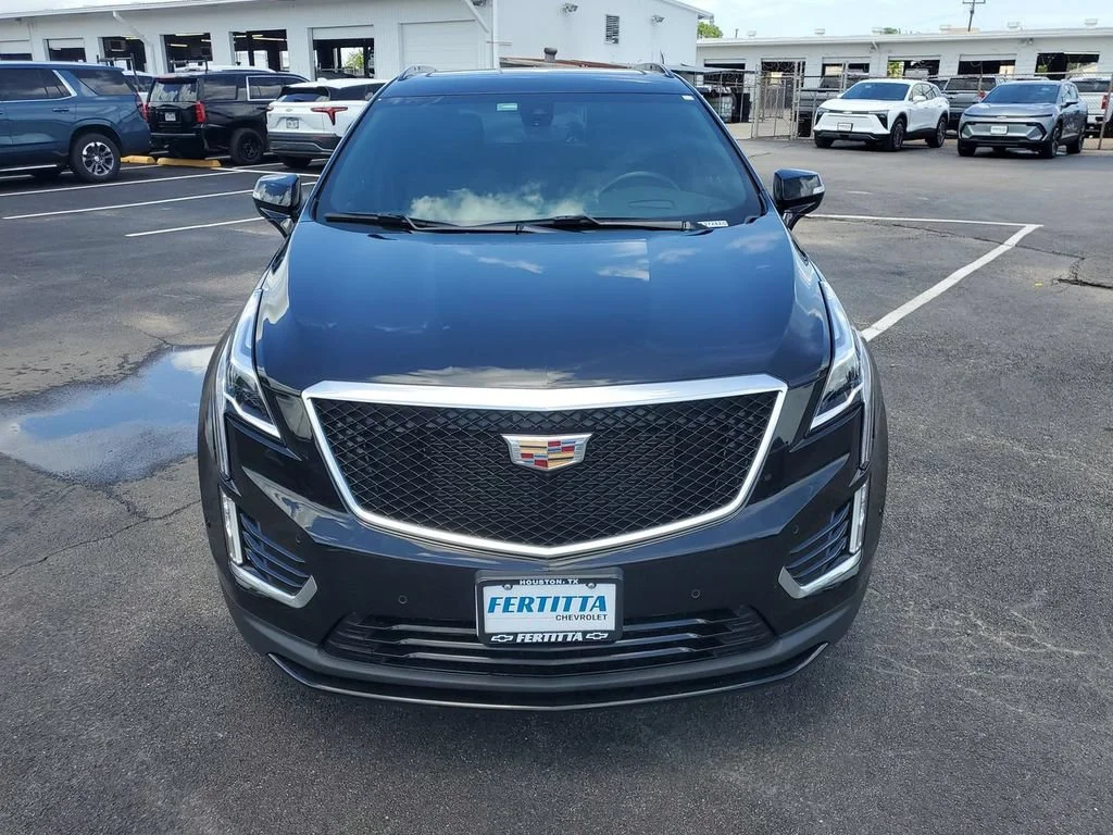 Used 2022 Stellar Black Metallic Cadillac Sport image 31
