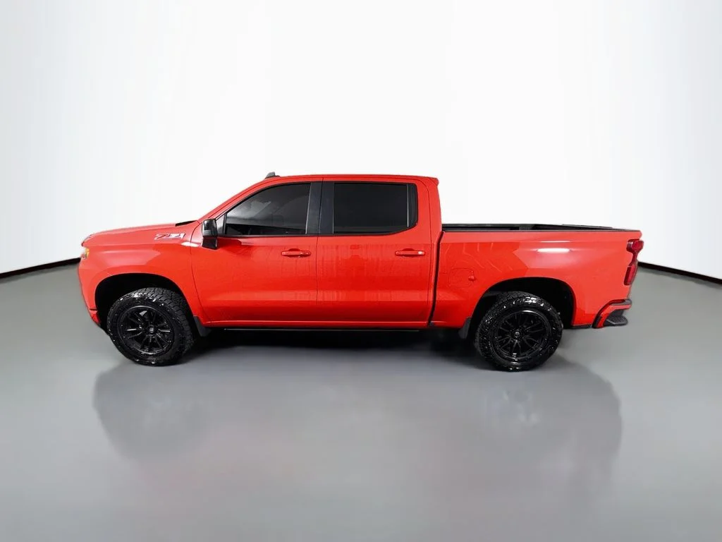 Used 2020 Red Chevrolet RST image 4