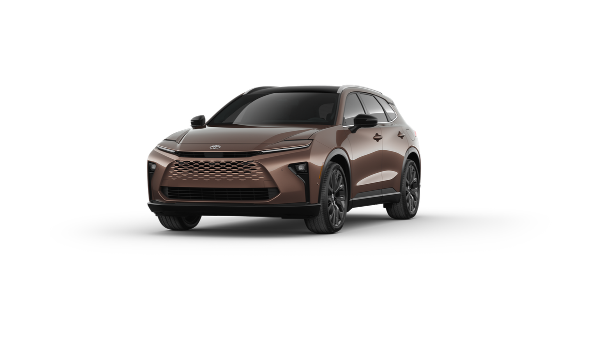 2025 Toyota Crown Signia Limited - Photo 2