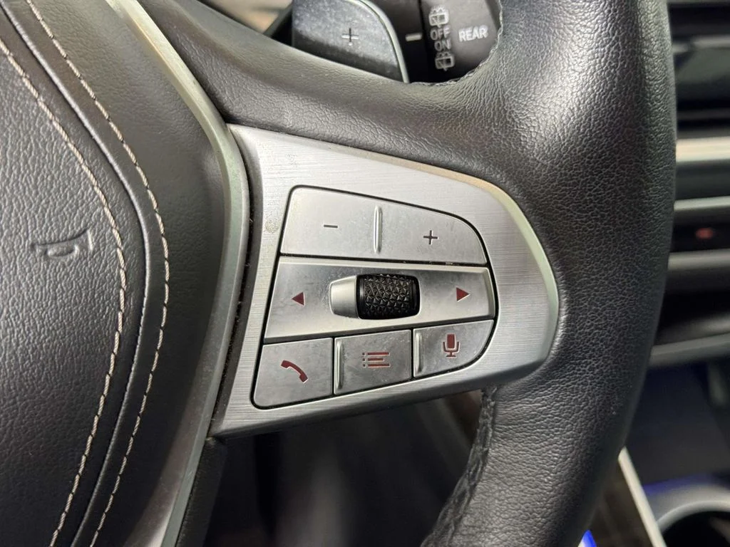 Certified Used 2024 White BMW xDrive40i image 23