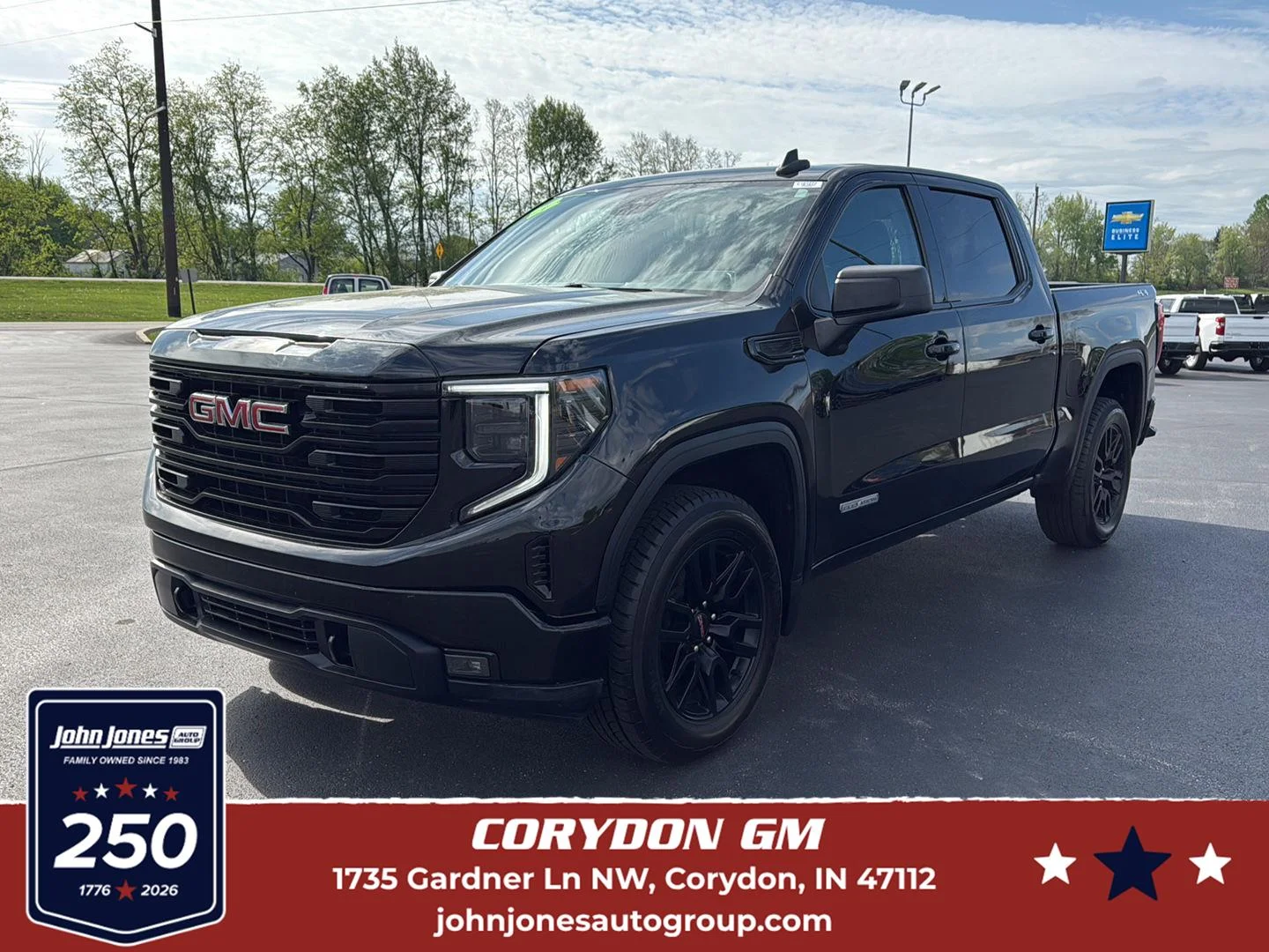 Used 2022 Onyx Black GMC Elevation image 1