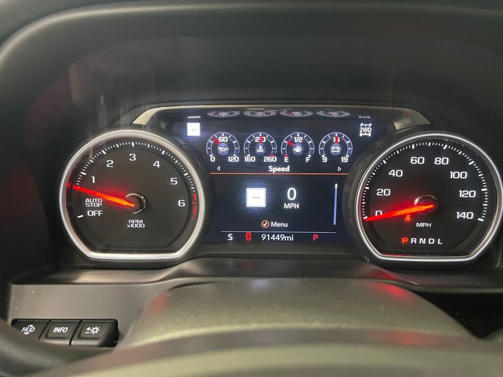 Used 2021 IRIDESCENT PEARL TRICOAT Chevrolet High Country image 21