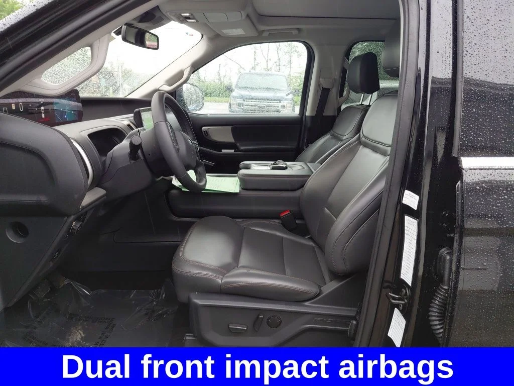 Used 2025 Black Metallic Ford Active image 20