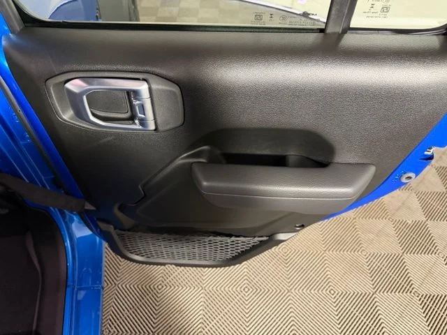 New 2026 Hydro Blue Pearl-Coat Exterior Paint Jeep Sport image 27