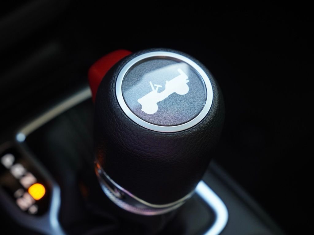 New 2026 Bright White Clear-Coat Exterior Paint Jeep Sport image 17