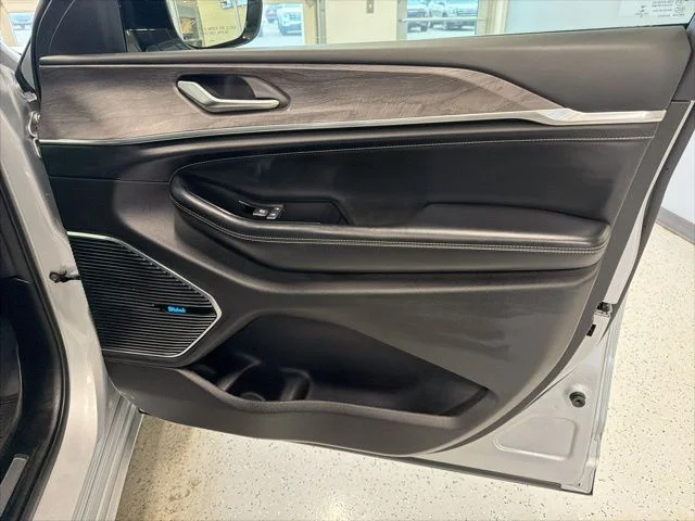 2022 Jeep Grand Cherokee Overland - Photo 50