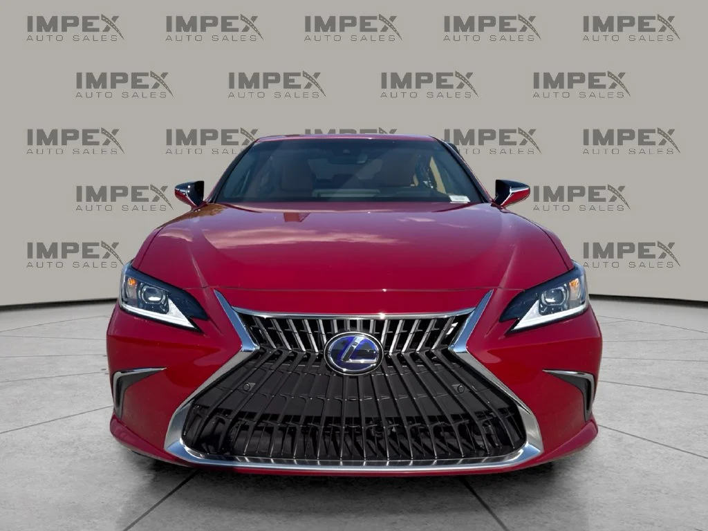 Used 2022 Red Lexus 300h image 8