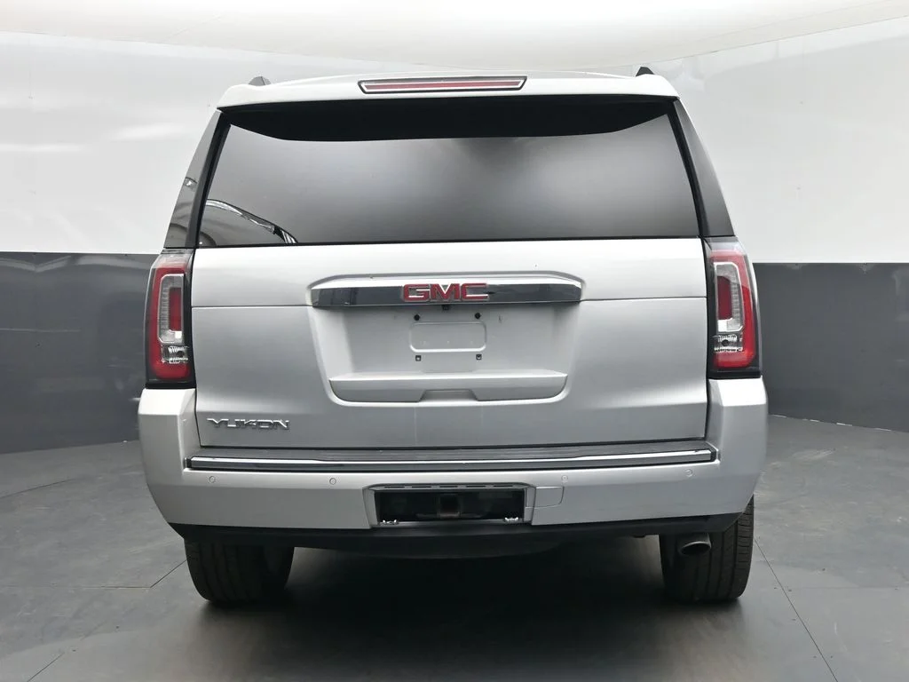 Used 2020 Silver GMC Denali image 11