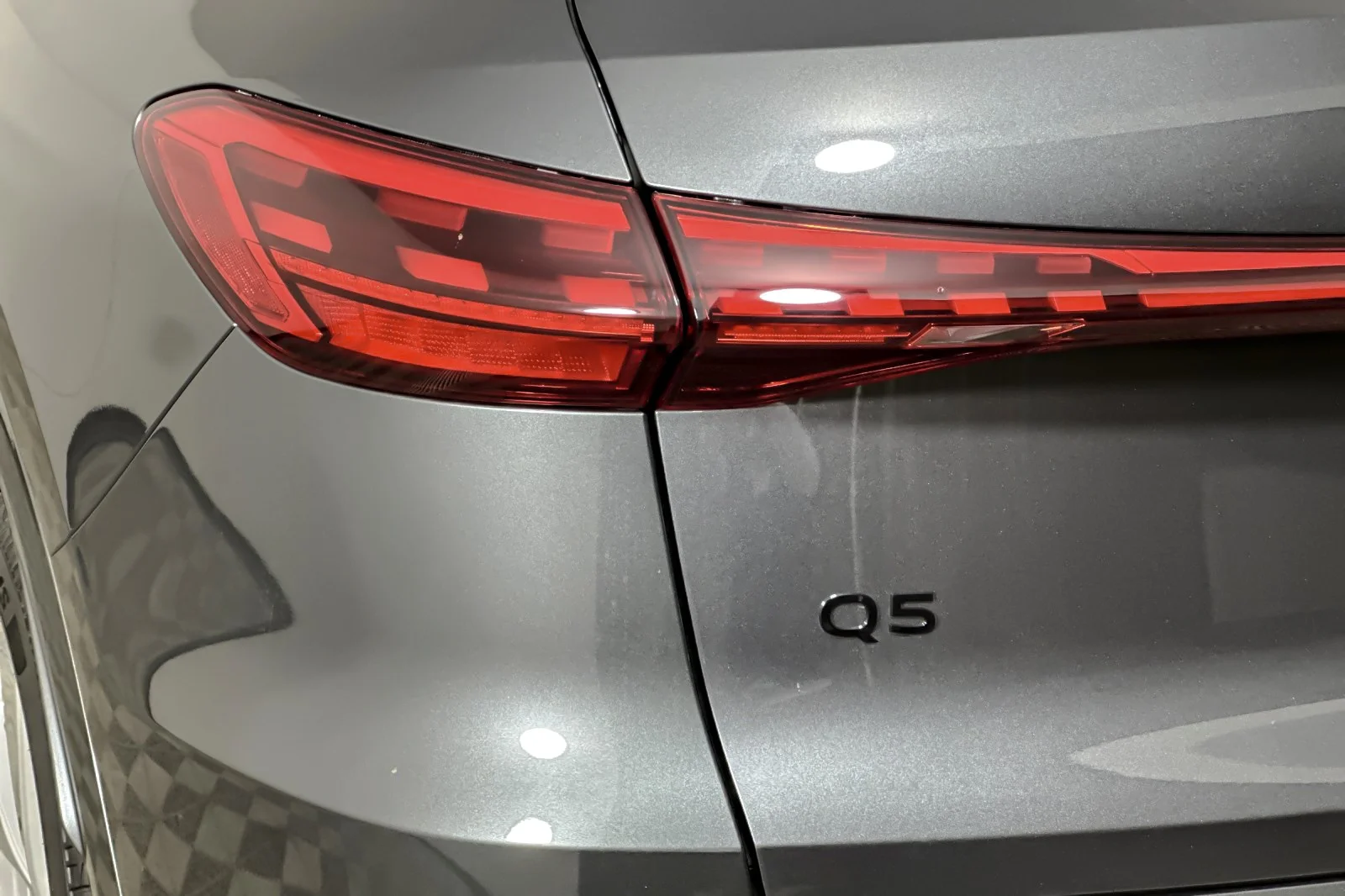 New 2025 Daytona Gray Pearl Effect Audi Premium Plus 2.0 TFSI quattro image 27