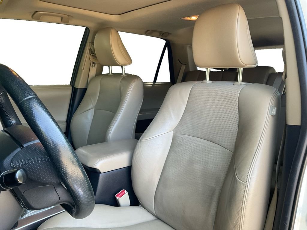 Used 2016 White Toyota Limited image 28