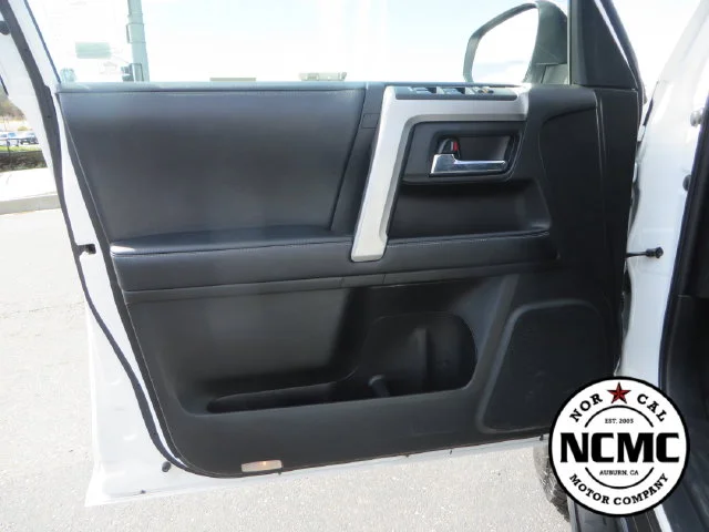 2019 Toyota 4Runner SR5 Premium - Photo 13